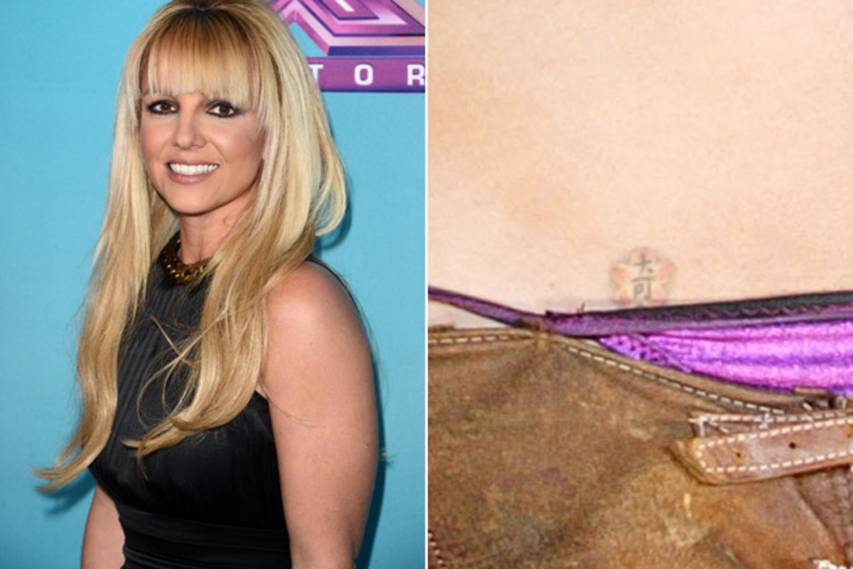 A published photograph showing the Chinese character tattoo near Britney Spears’s right hip