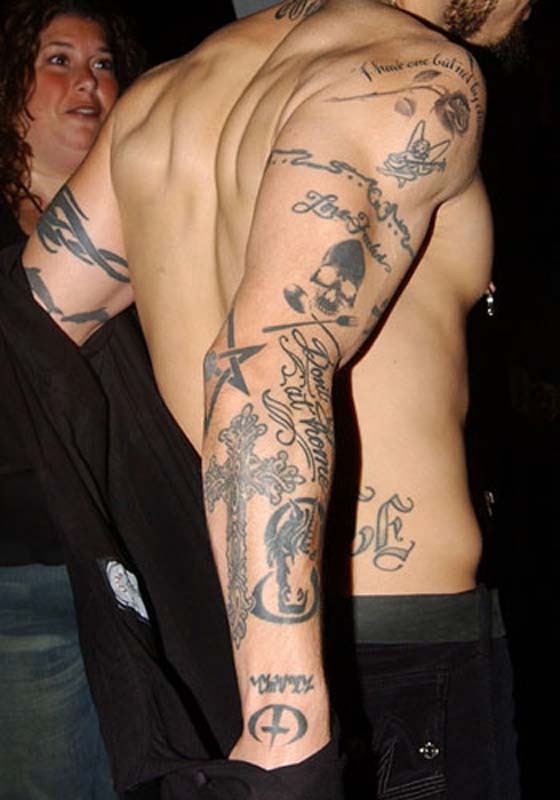 Dave Navarro arm tattoo portrait and memorial lettering