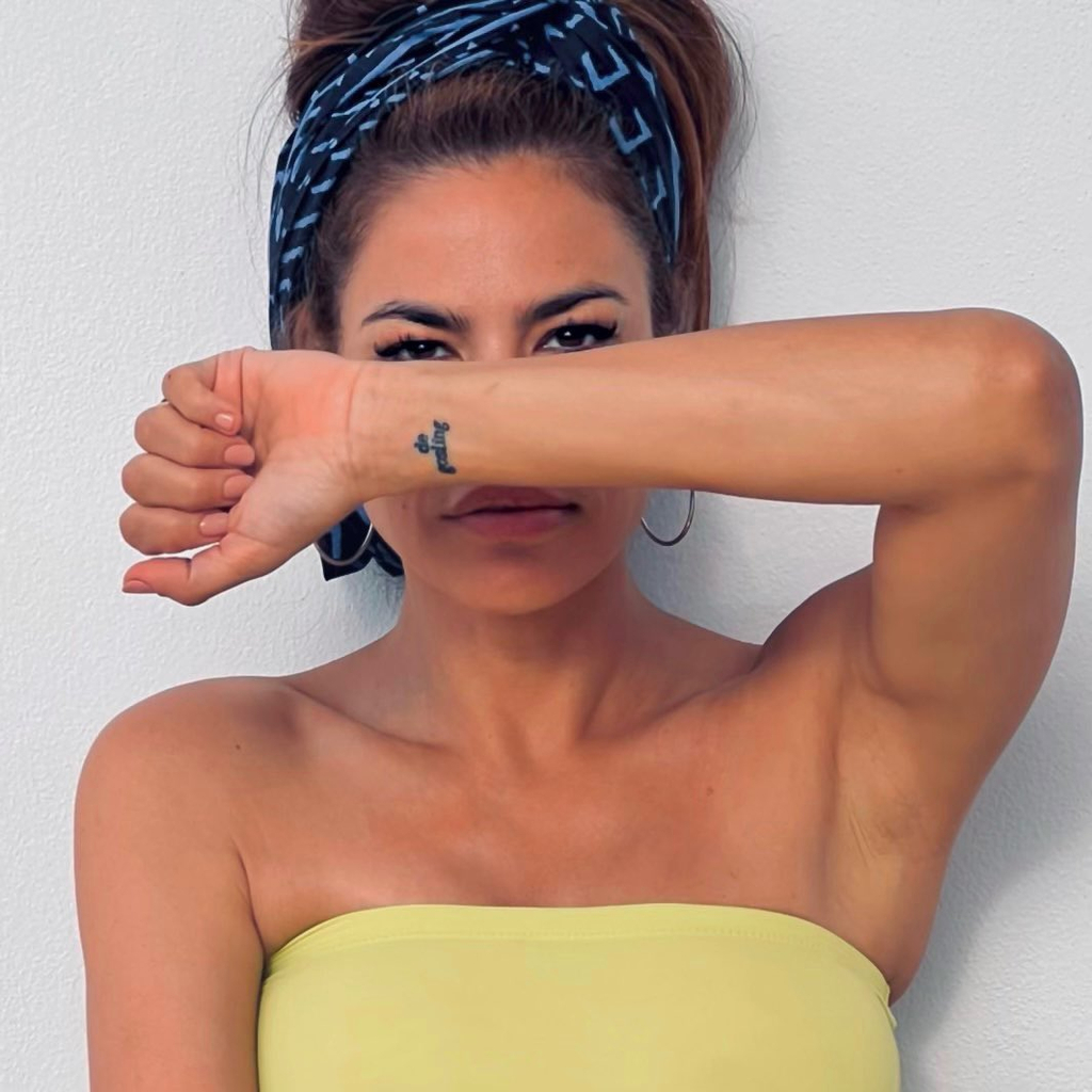 Eva Mendes de Gosling wrist tattoo