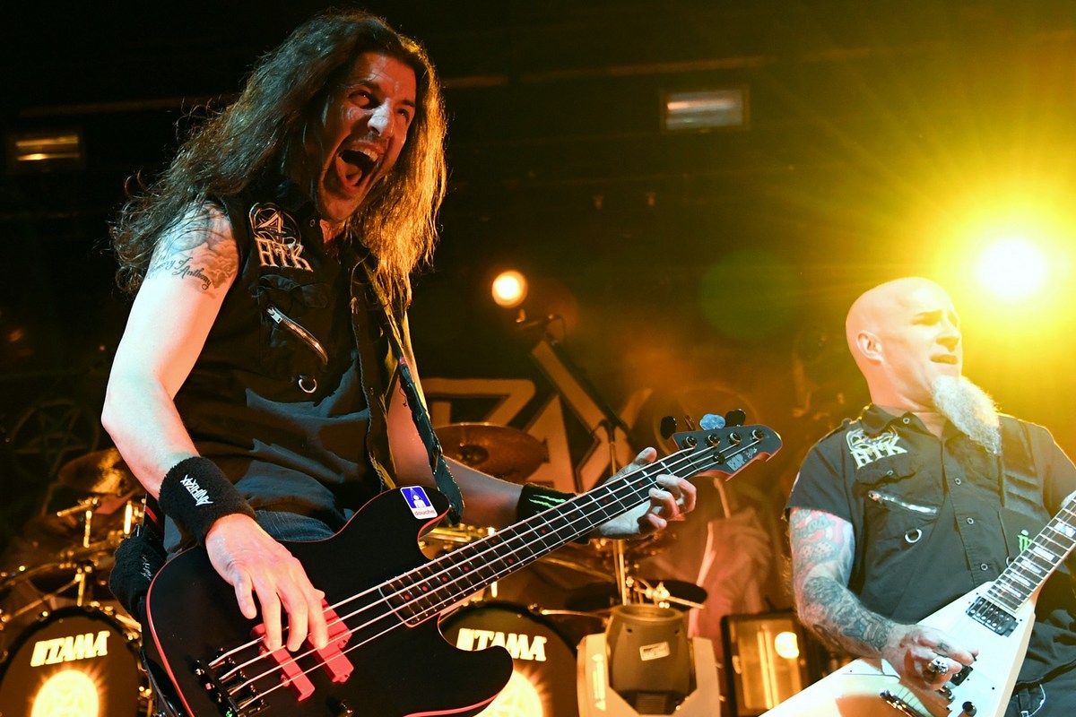 Frank Bello Anthrax tattoo stage photo
