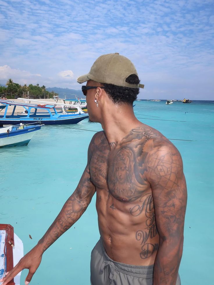 Ismail Jakobs tattoos