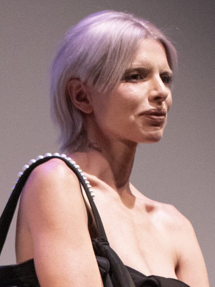 Julia Fox tattoos