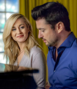 Kellie Pickler Tattoos: Faye, Stars and Pray Ink