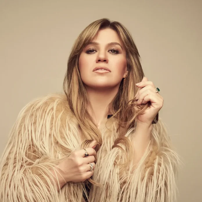Kelly Clarkson tattoos