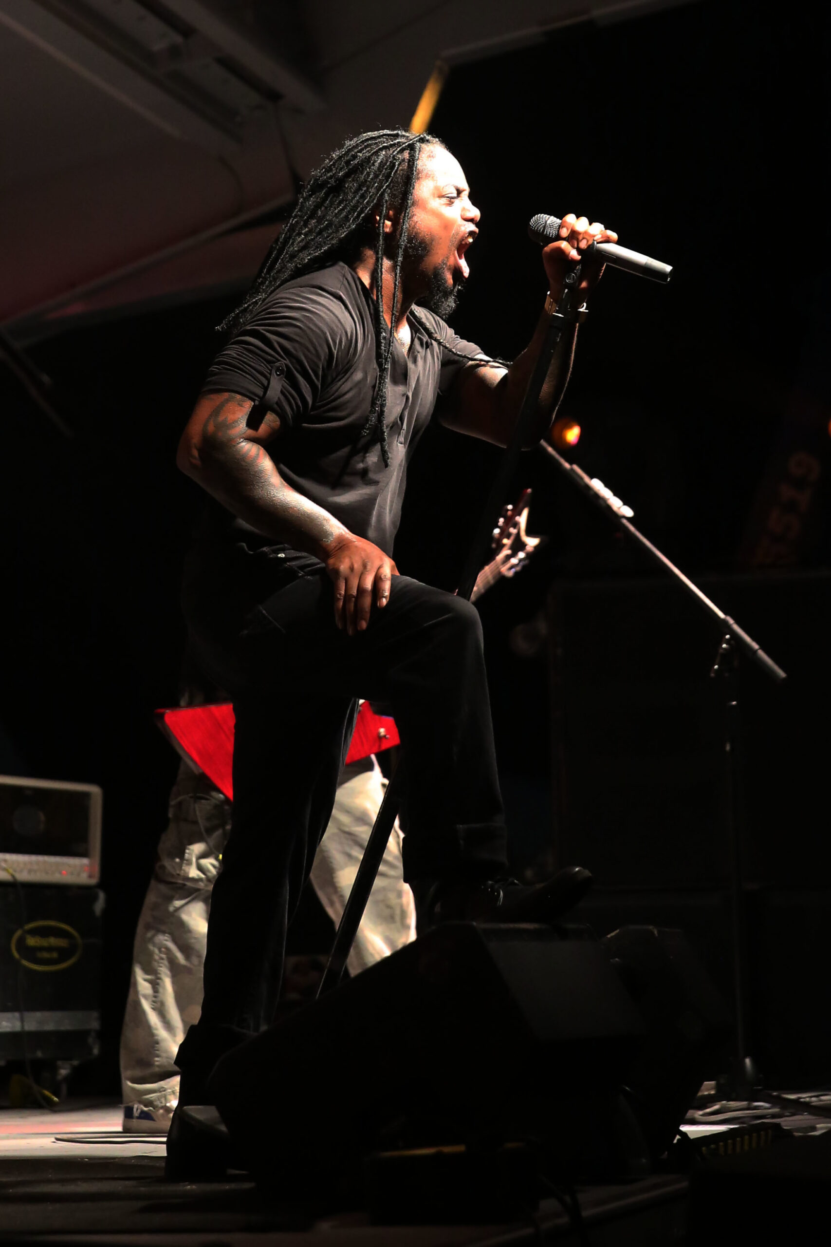 Lajon Witherspoon tribal arm tattoo