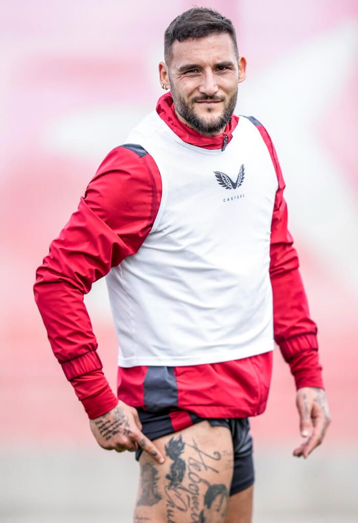Nemanja Gudelj Dragon Ball tattoo on his thigh