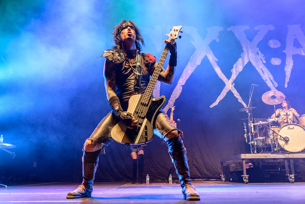 Nikki Sixx Rock im Park sleeve tattoos