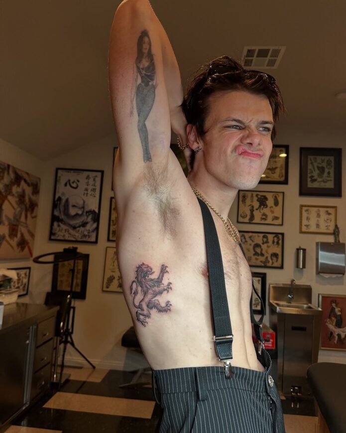 YUNGBLUD upper arm tattoos