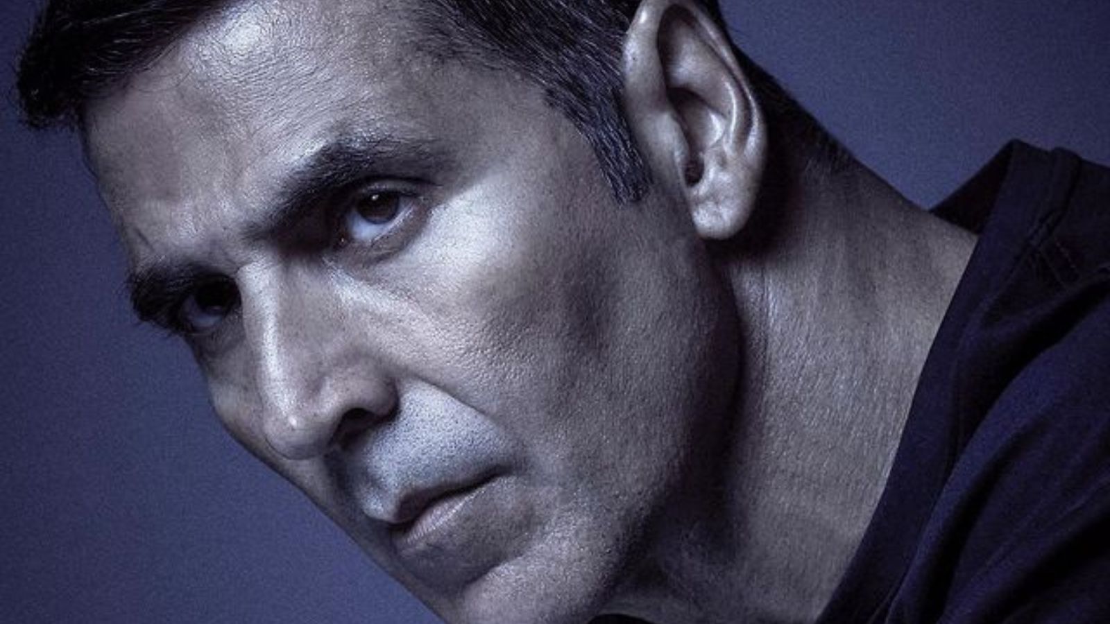 face-visible identity portrait from Indian Express Akshay Kumar portrait: face-visible identity portrait from Indian Express