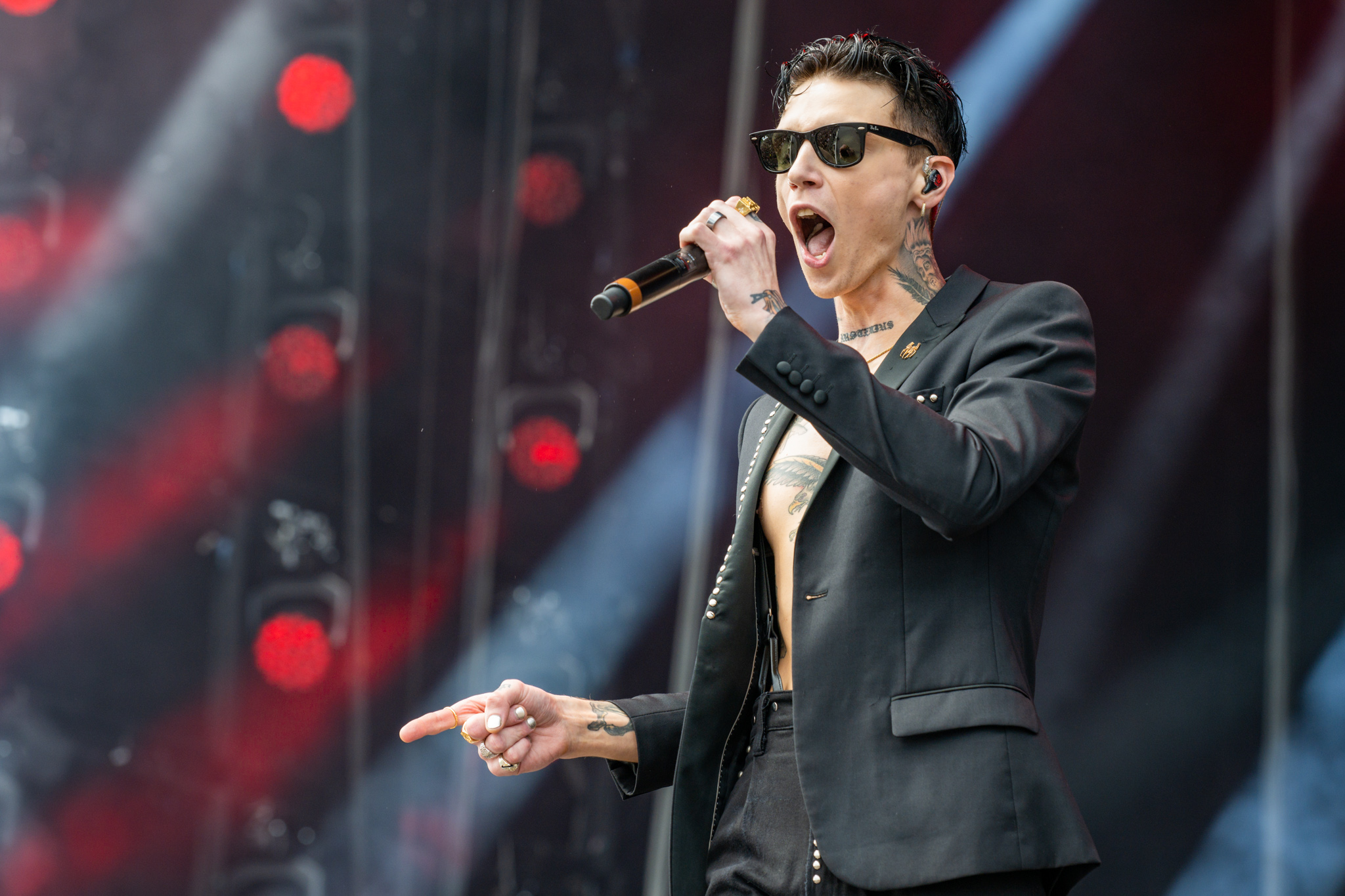 Andy Biersack neck and chest tattoos