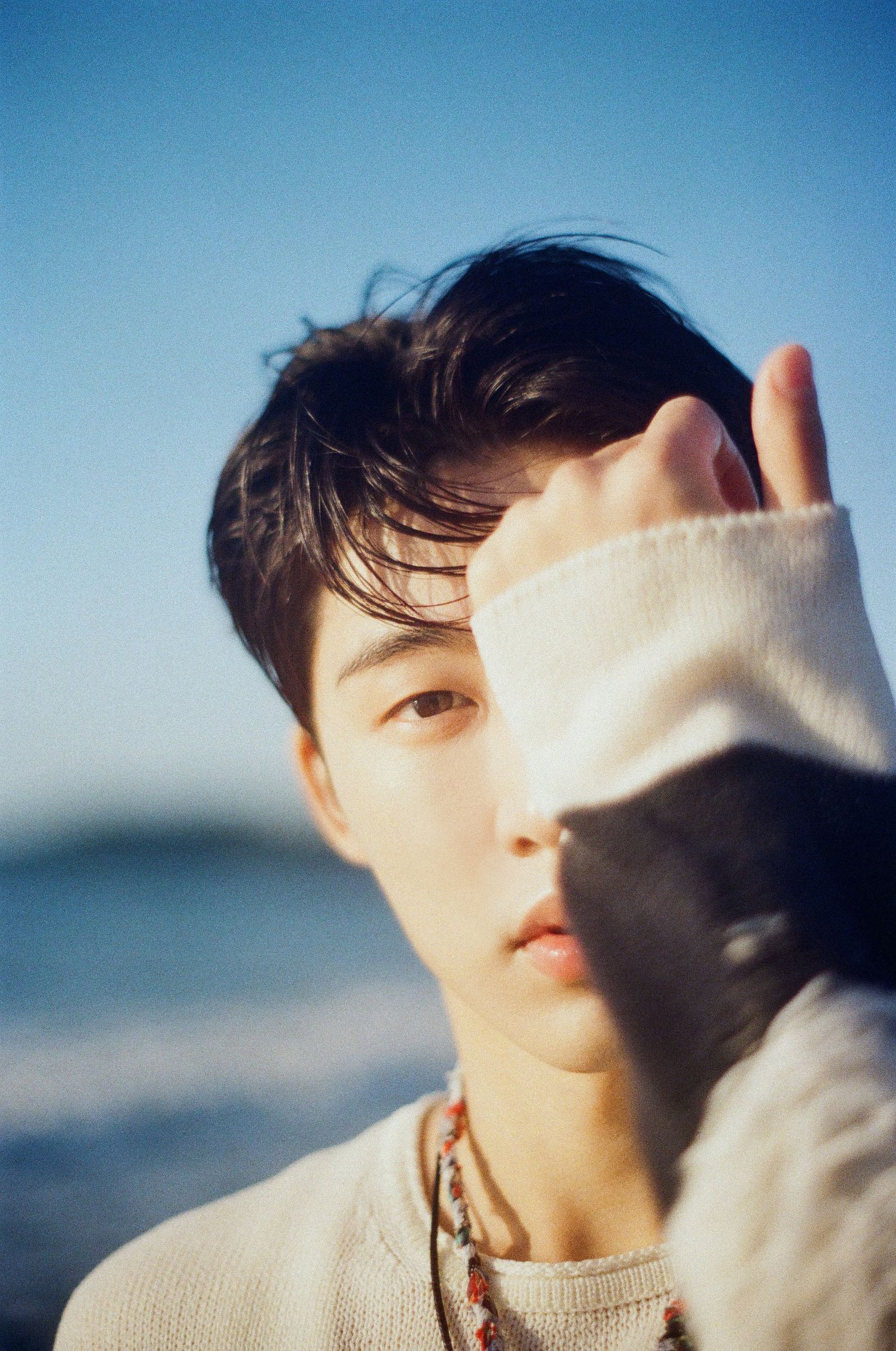 B.I. B.I. Allure close portrait, contextual photo only B.I. in a contextual photograph: B.I. Allure close portrait, contextual photo only; not tattoo evidence