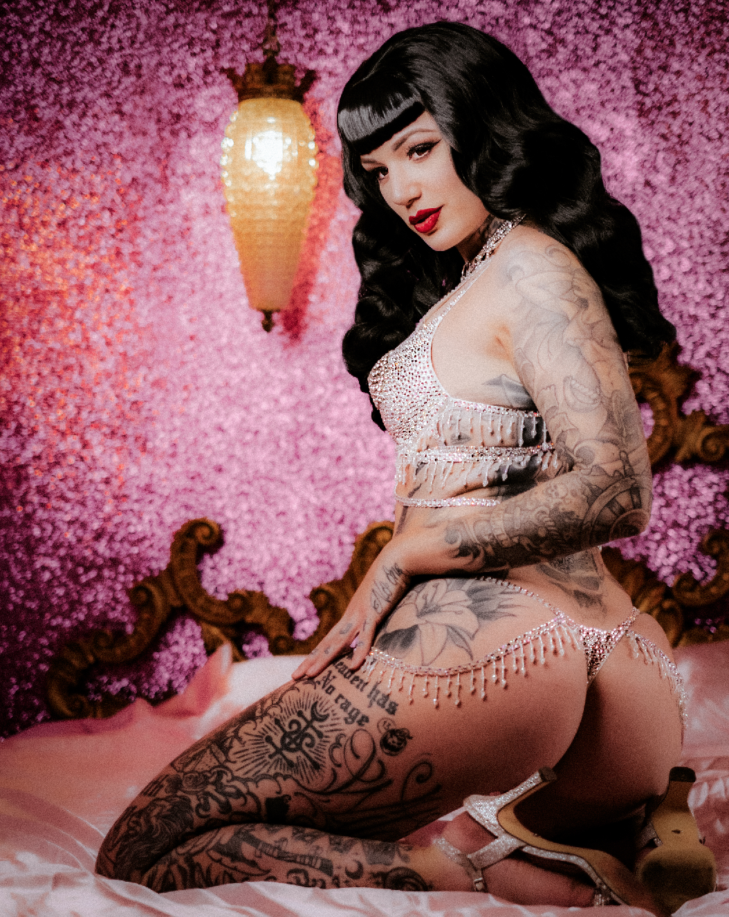 Cervena Fox lily, lettering and ornamental thigh tattoos Cervena Fox tattoos: Lily, lettering and ornamental thigh tattoos