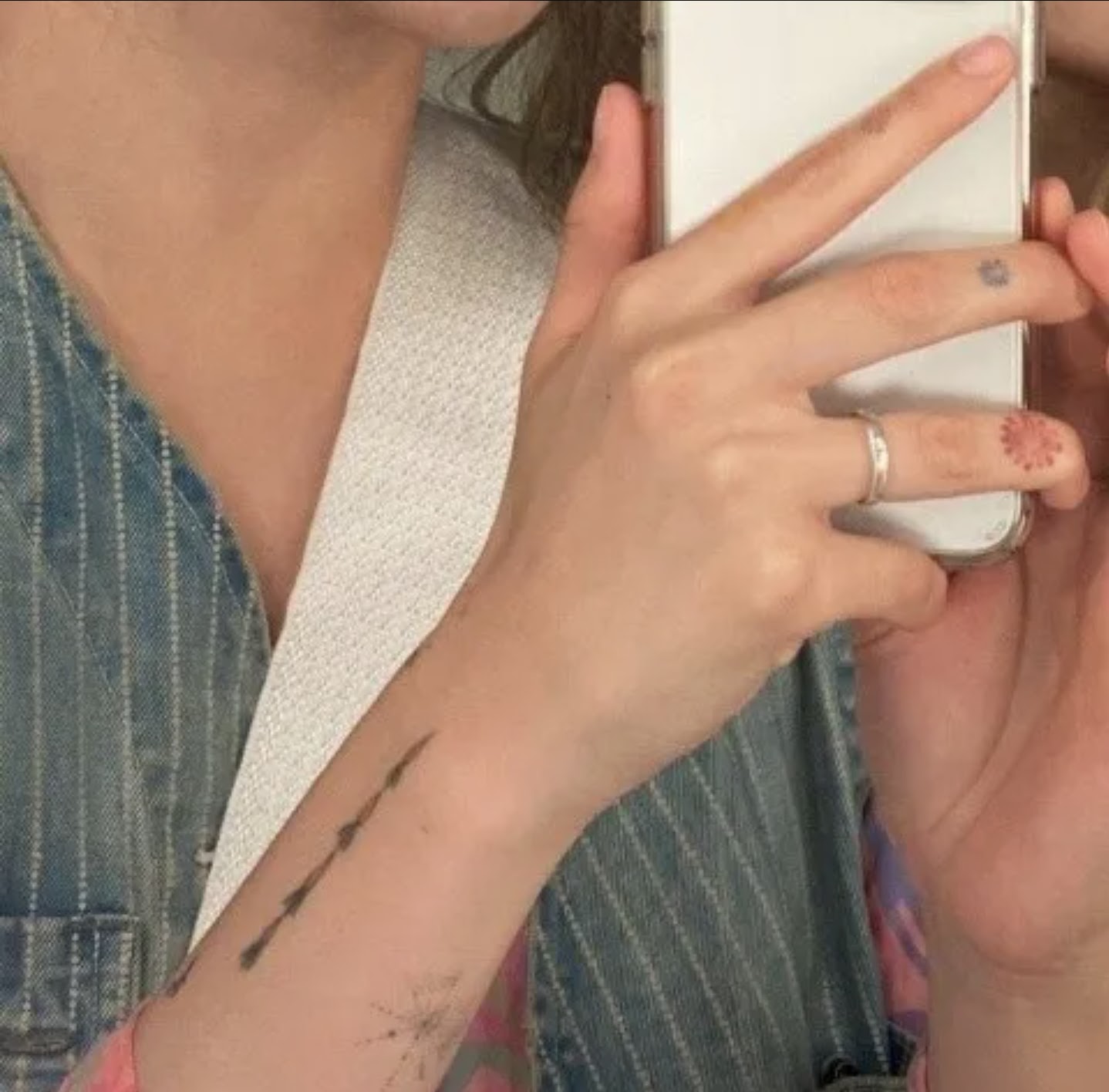 Chaeyoung tattoos: inline
