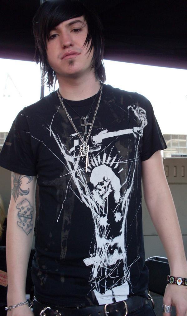Craig Mabbitt tattoos