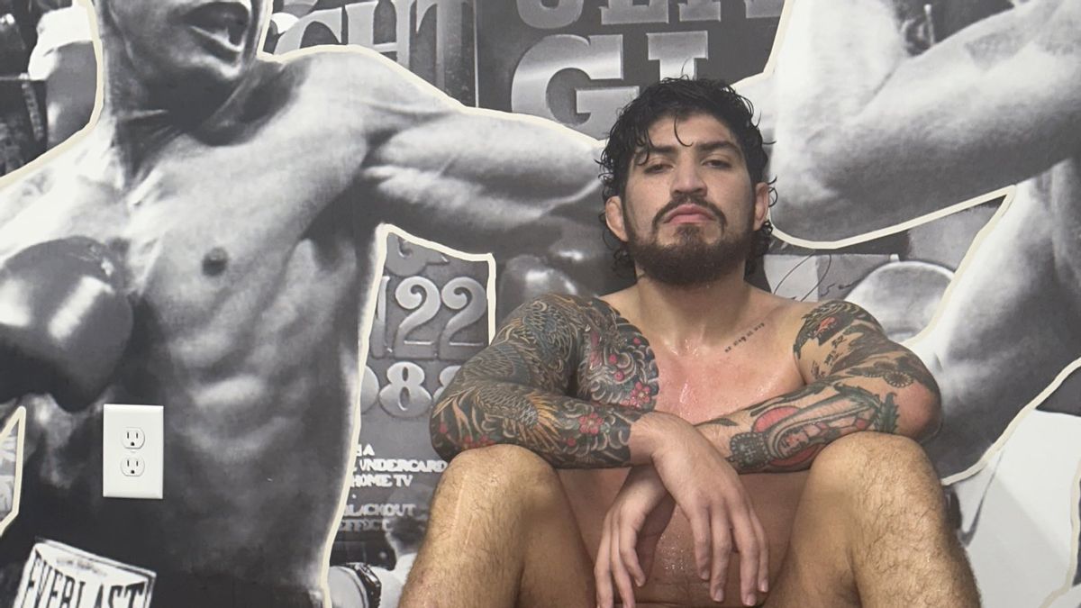 Dillon Danis showing both arm tattoos during training