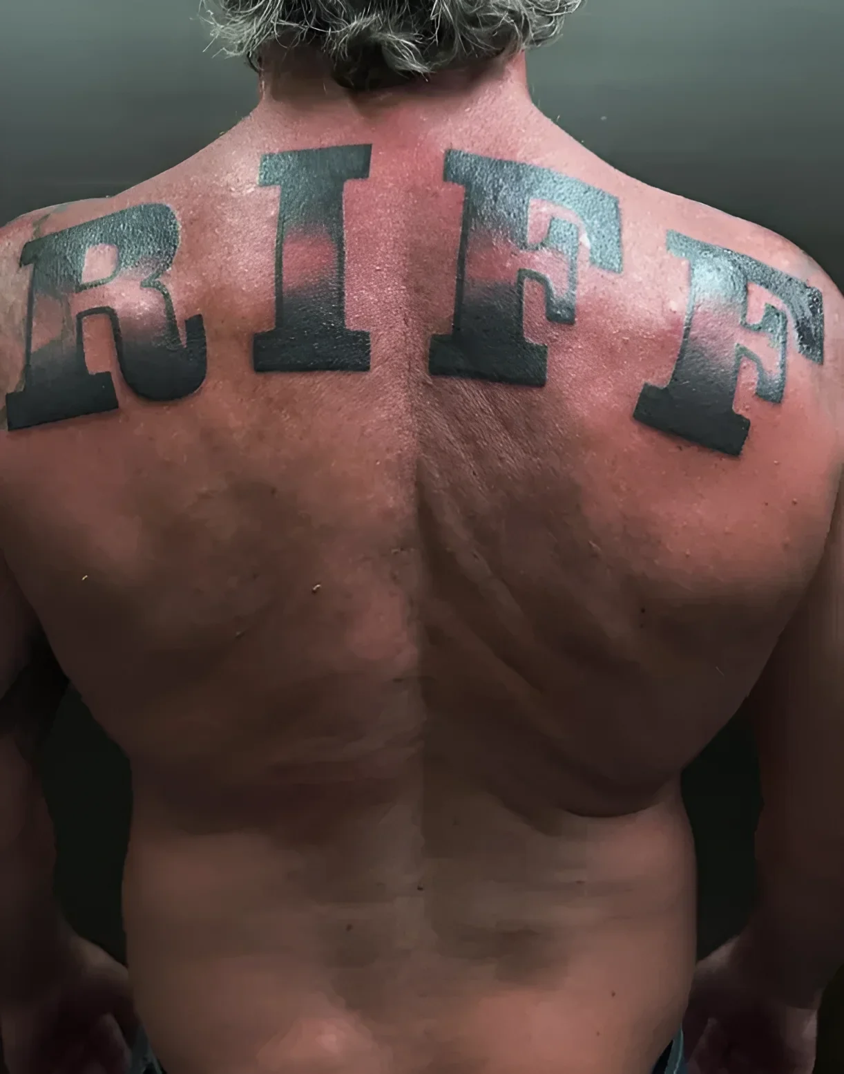 Dominic Purcell tattoos: genuine RIFF back tattoo evidence