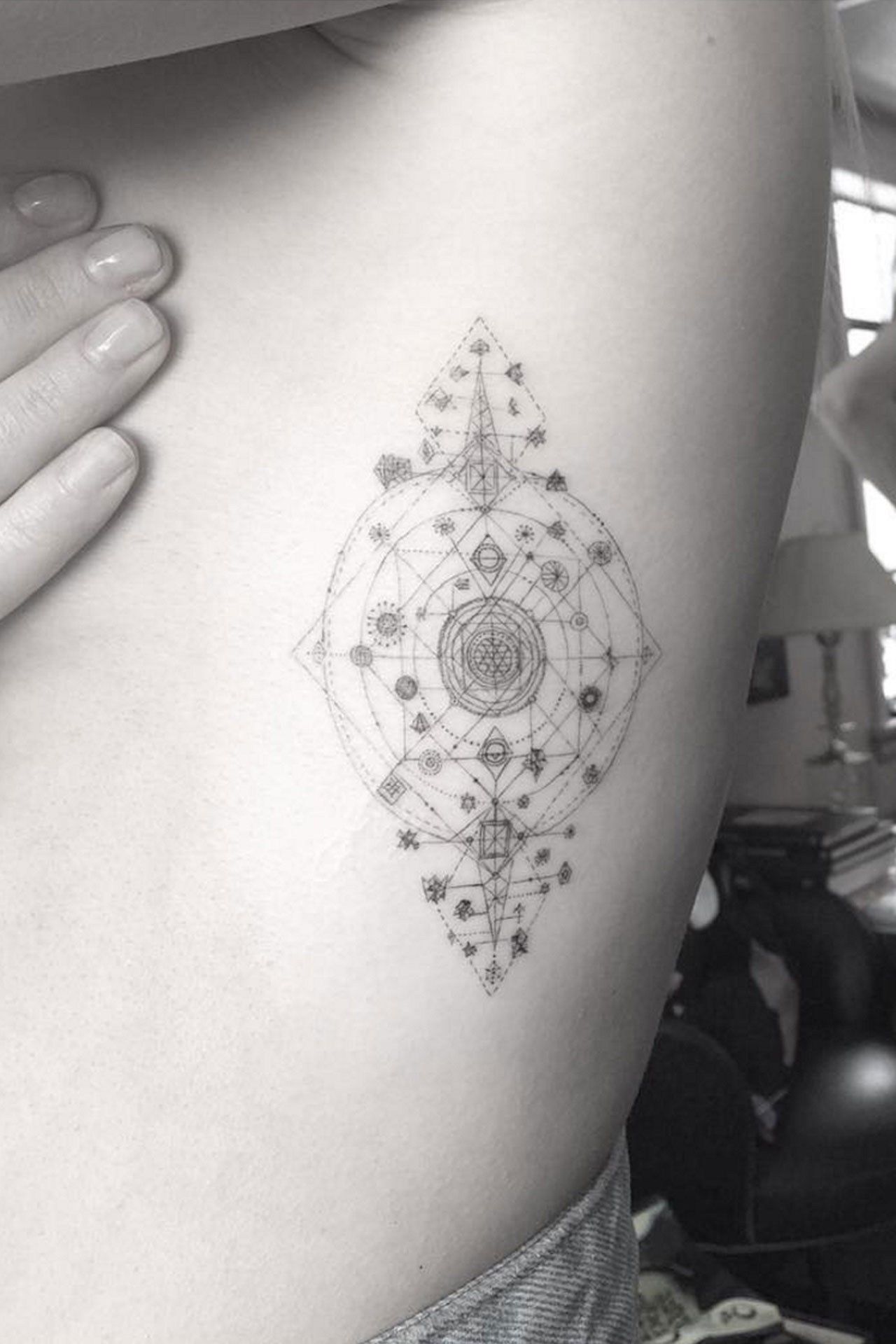 Ellie Goulding in a contextual photograph: Ellie Goulding Glamour portrait; not tattoo evidence