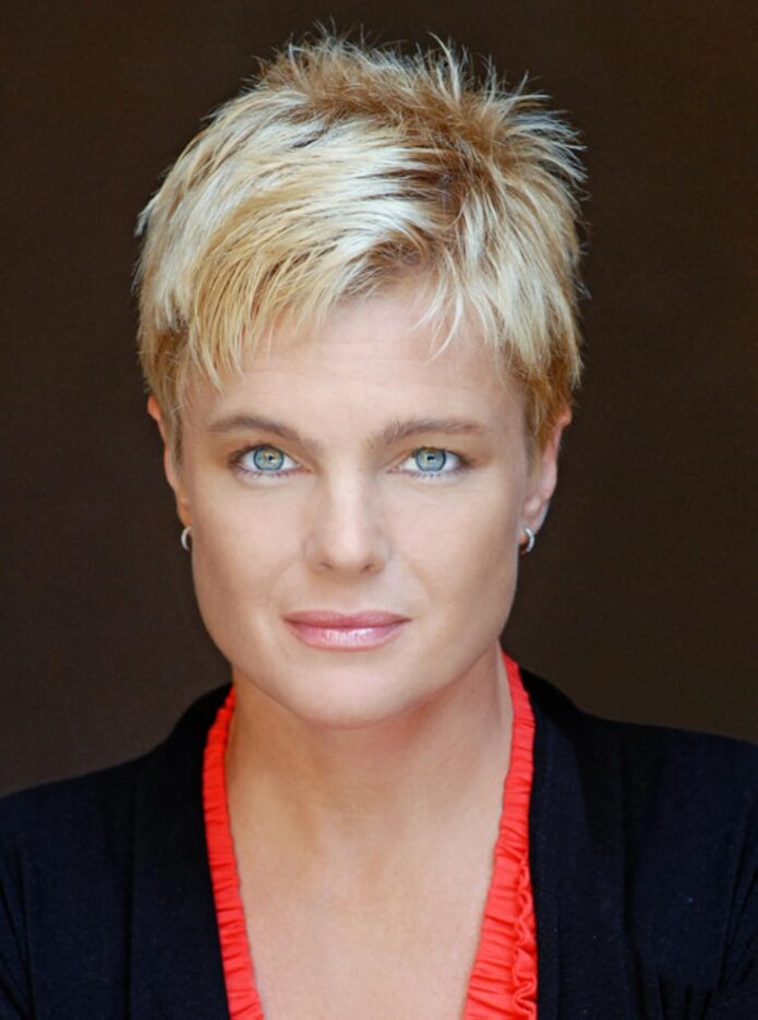 Erika Eleniak tattoos