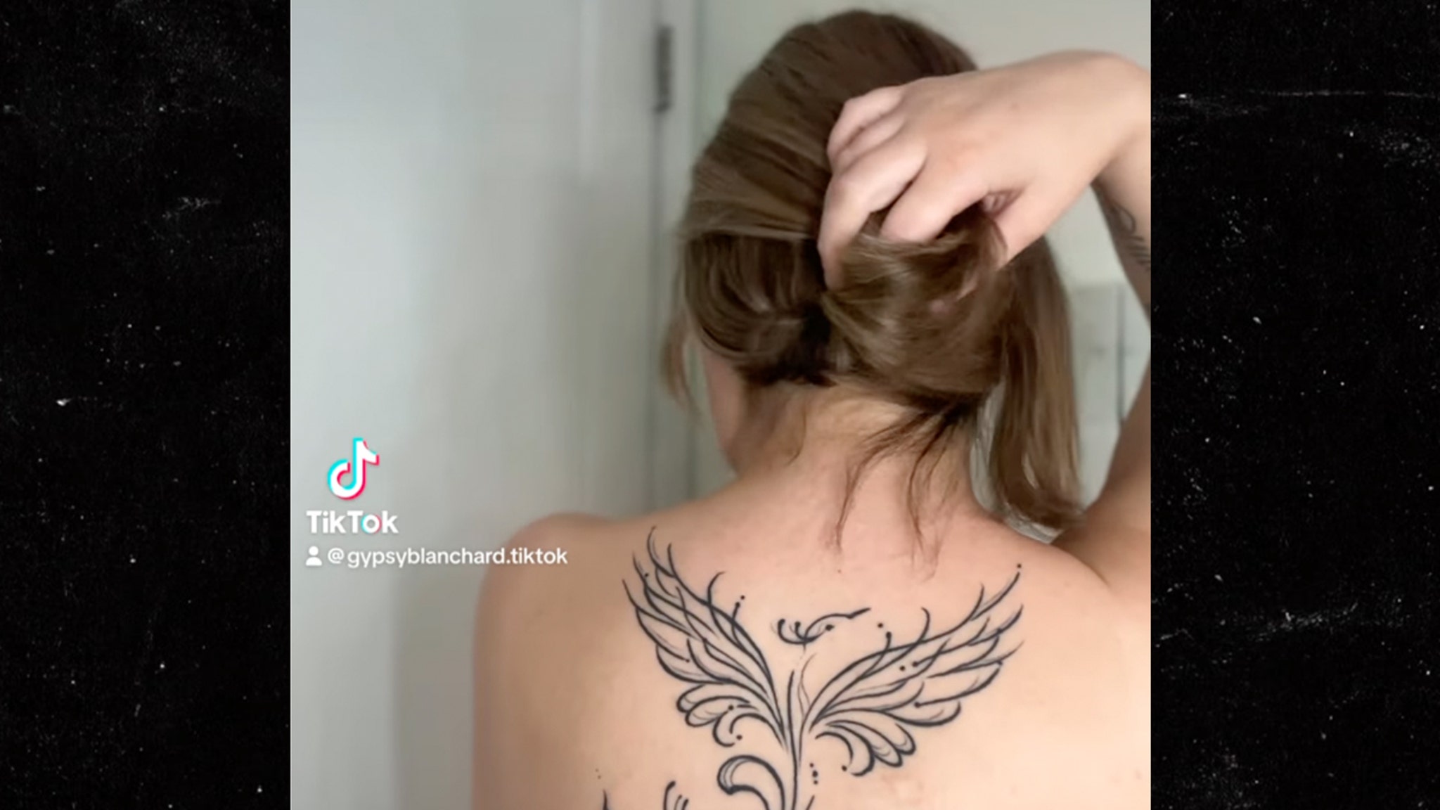 Gypsy Rose Blanchard tattoos: phoenix back tattoo
