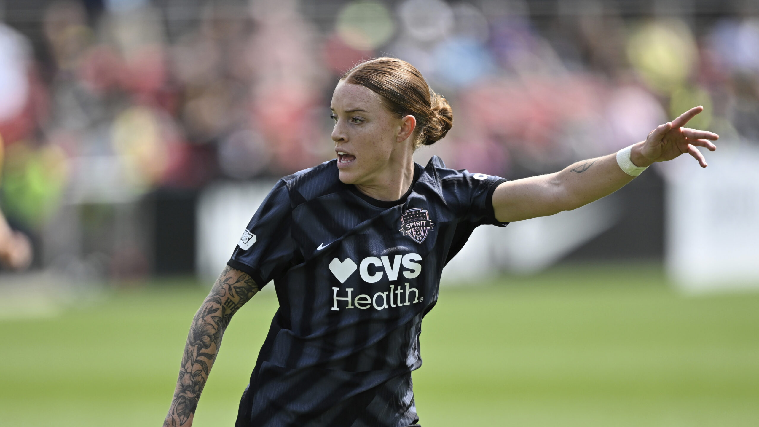 Hal Hershfelt tattoos: Hershfelt’s right wrist and tattooed arm in match action