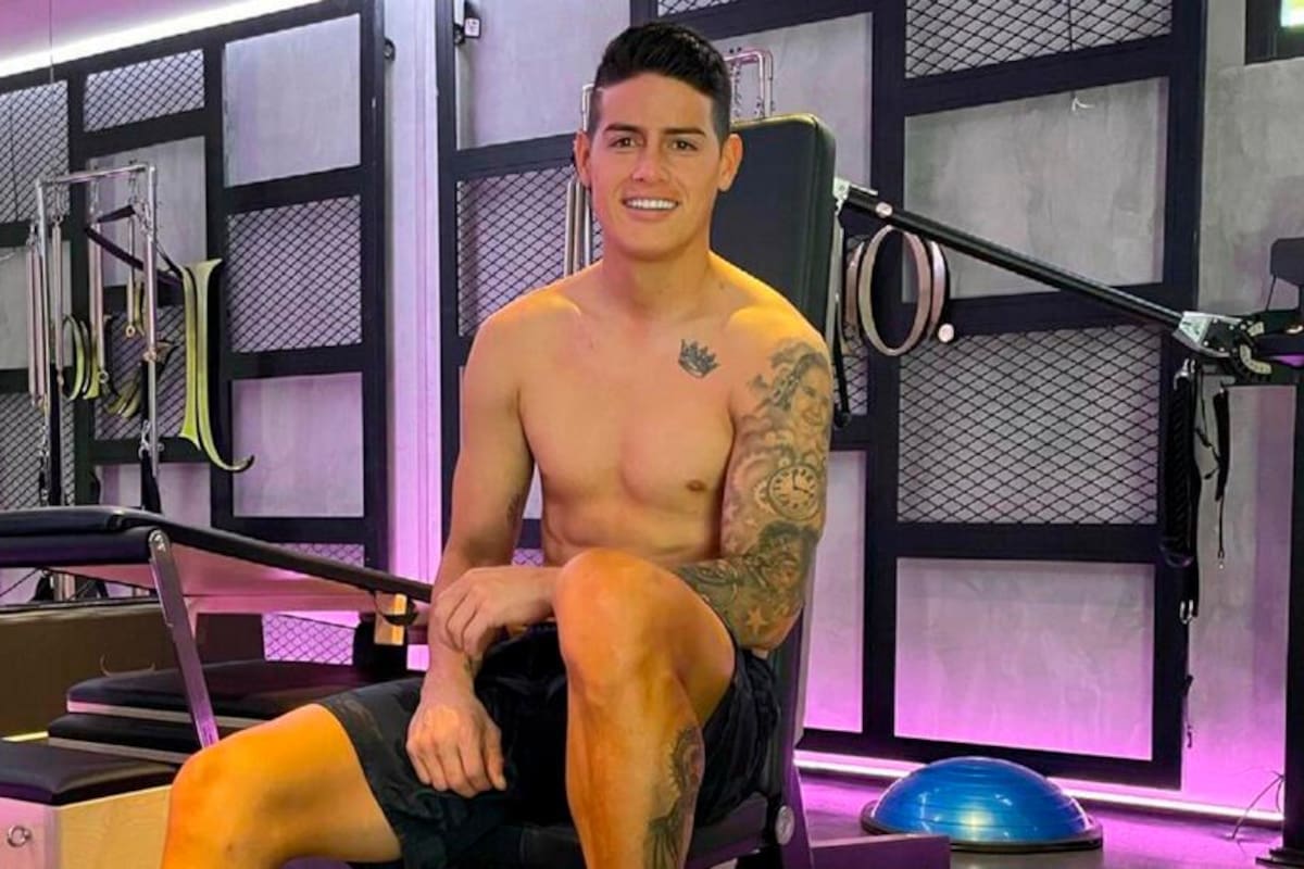 James Rodríguez tattoos: shirtless gym view showing Rodríguez’s arm sleeve and leg ink