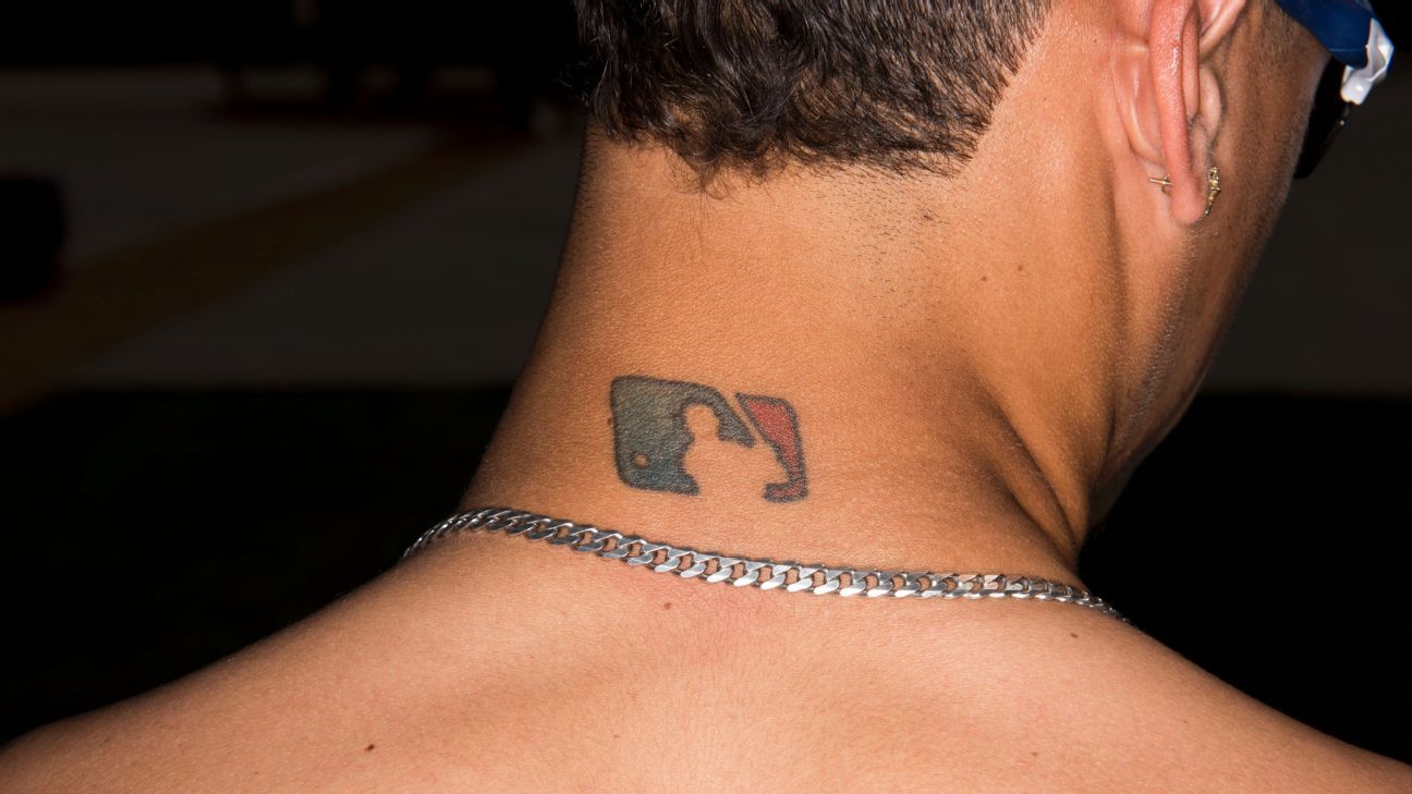 Javier Baez tattoos: Javier Baez MLB neck tattoo