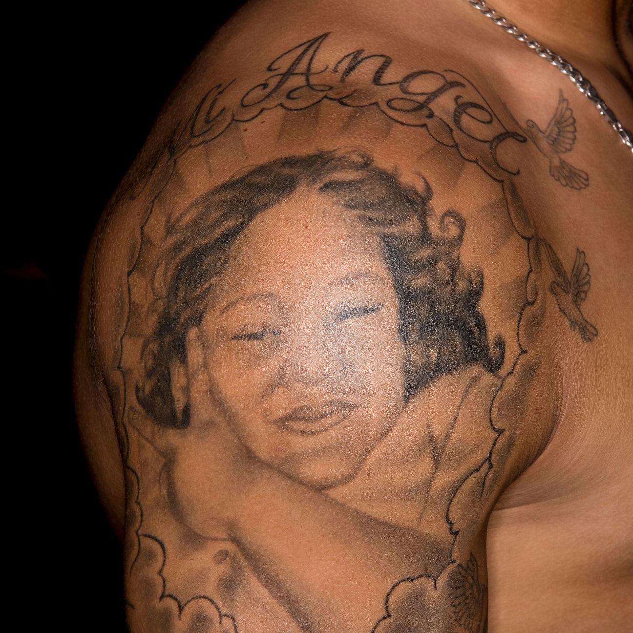 Javier Baez tattoos: Javier Baez sister portrait tattoo