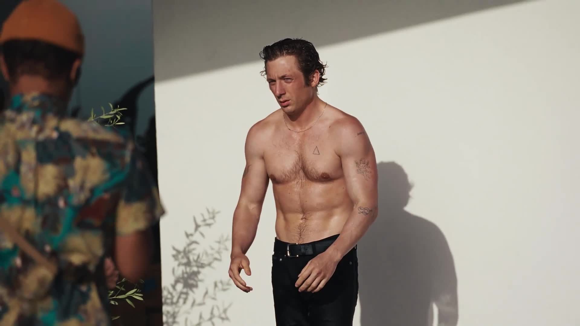 Jeremy Allen White tattoos: Jeremy Allen White’s real triangle tattoo