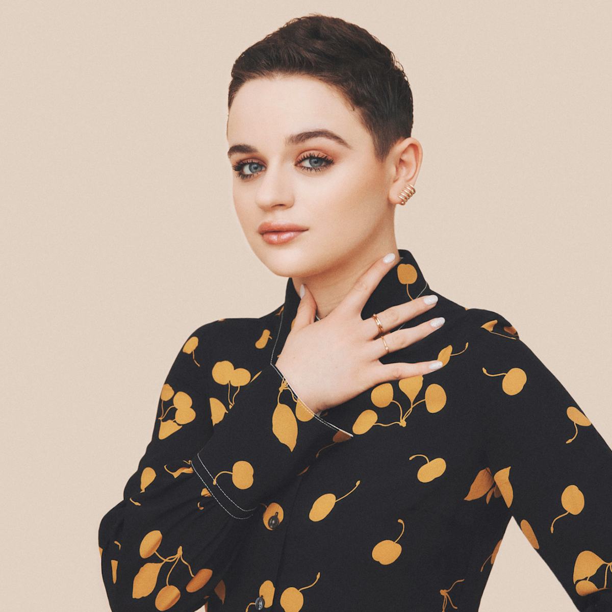 Joey King contextual portrait Joey King in a contextual photograph: context for Joey's small tattoo style; not tattoo evidence