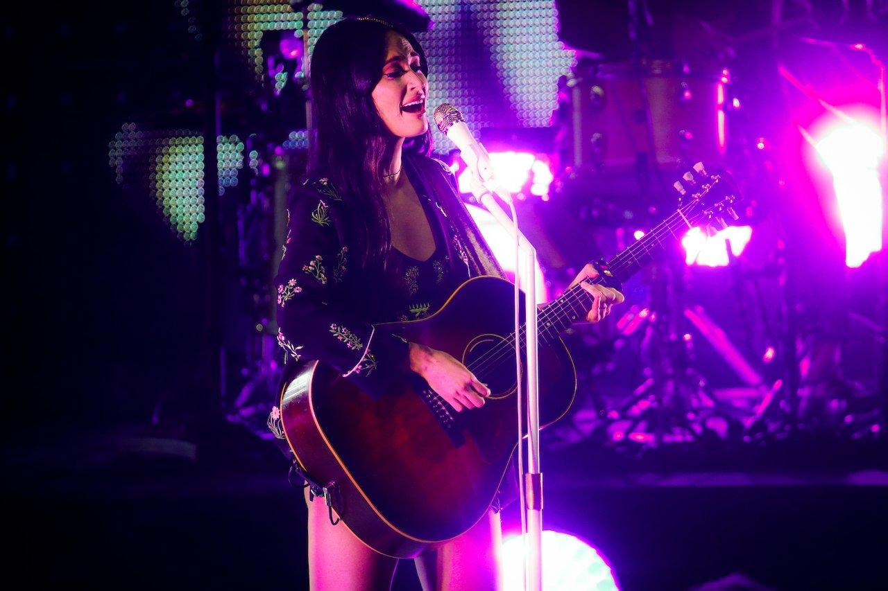 Kacey Musgraves in a contextual photograph: Kacey Musgraves’ concert look is a different kind of visual language; not tattoo evidence