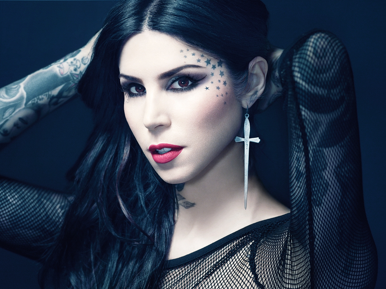 Kat Von D face and neck tattoos