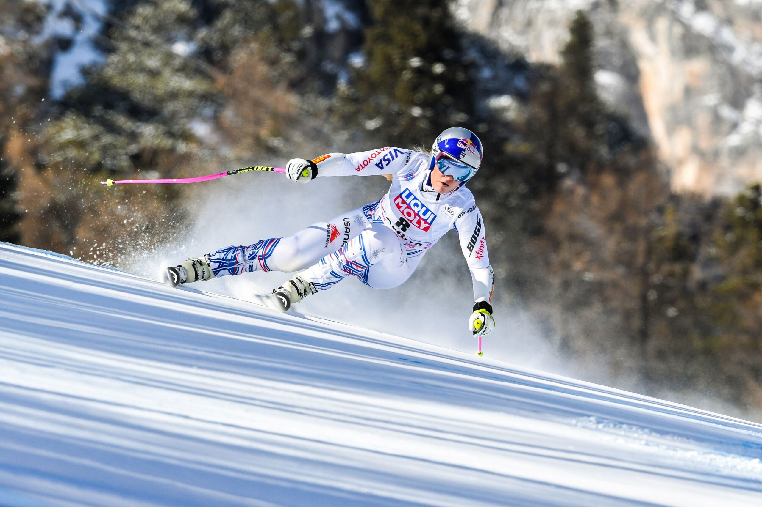 Lindsey Vonn in a contextual photograph: inline; not tattoo evidence