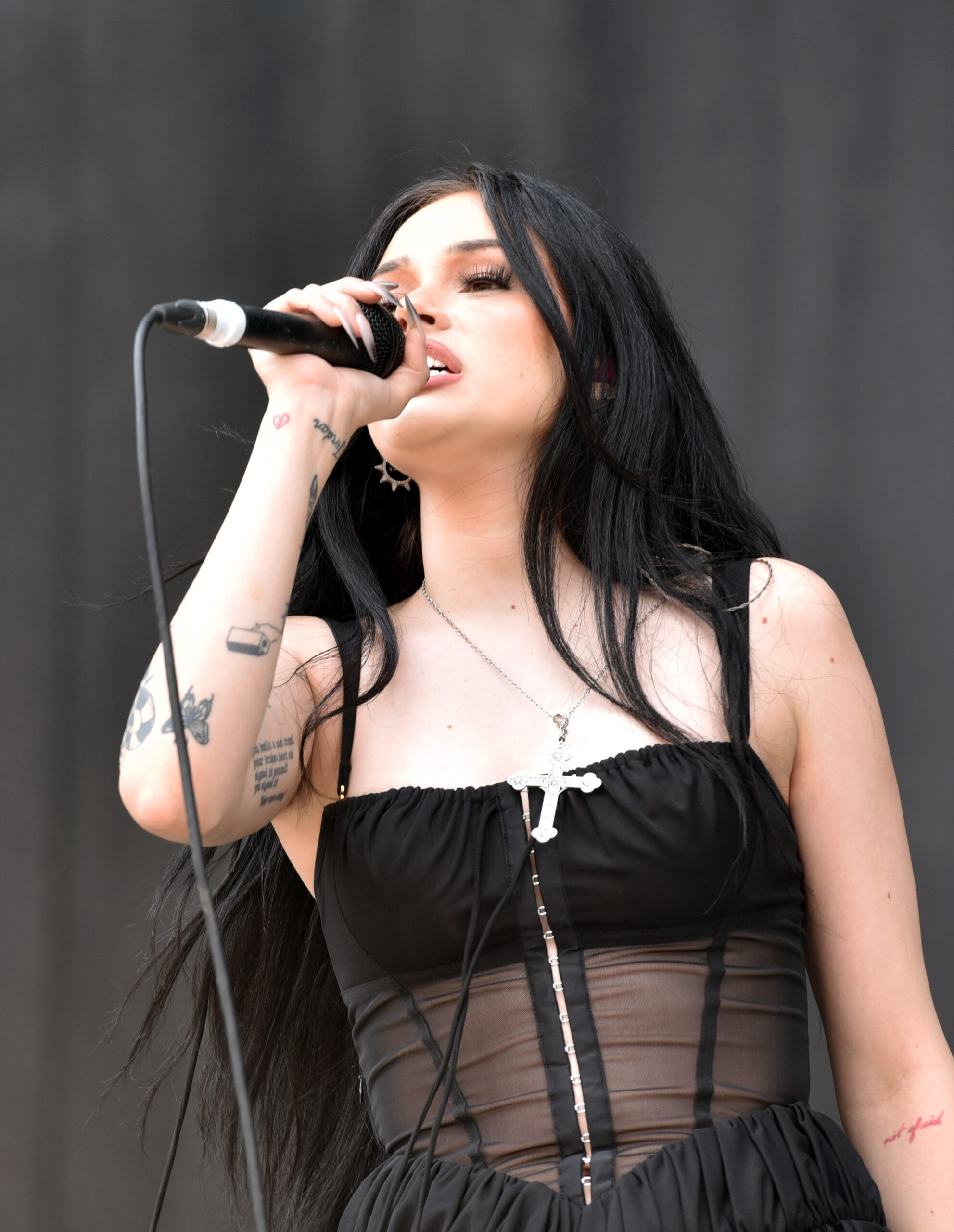 Maggie Lindemann right wrist and forearm tattoos