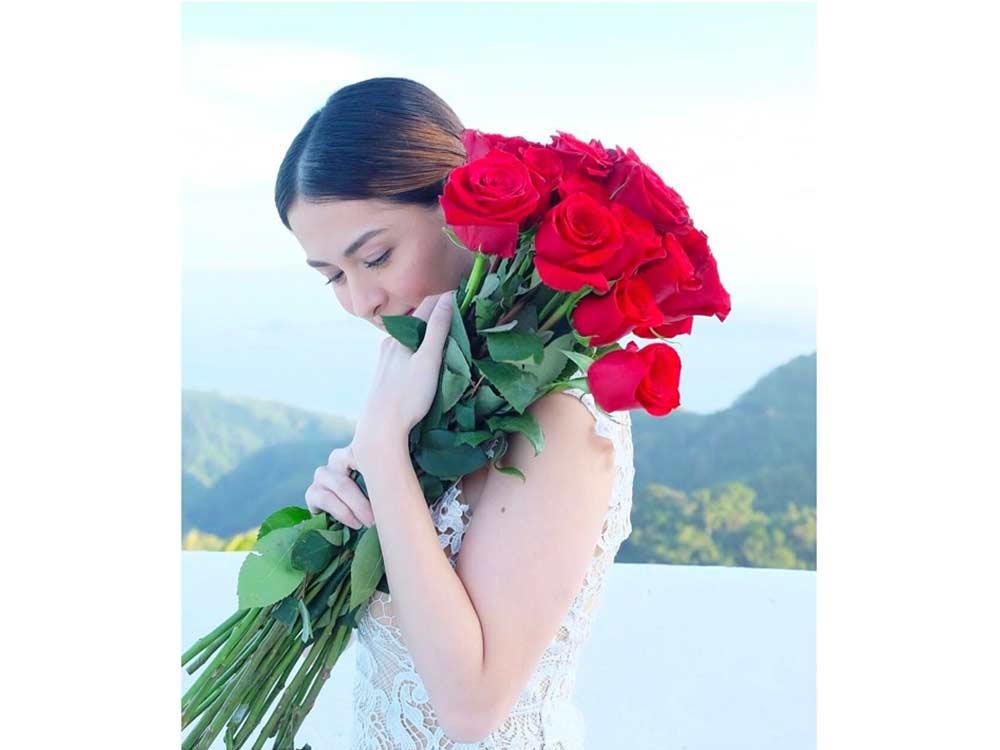 Marian Rivera in a contextual photograph: A love of nature that came first; not tattoo evidence
