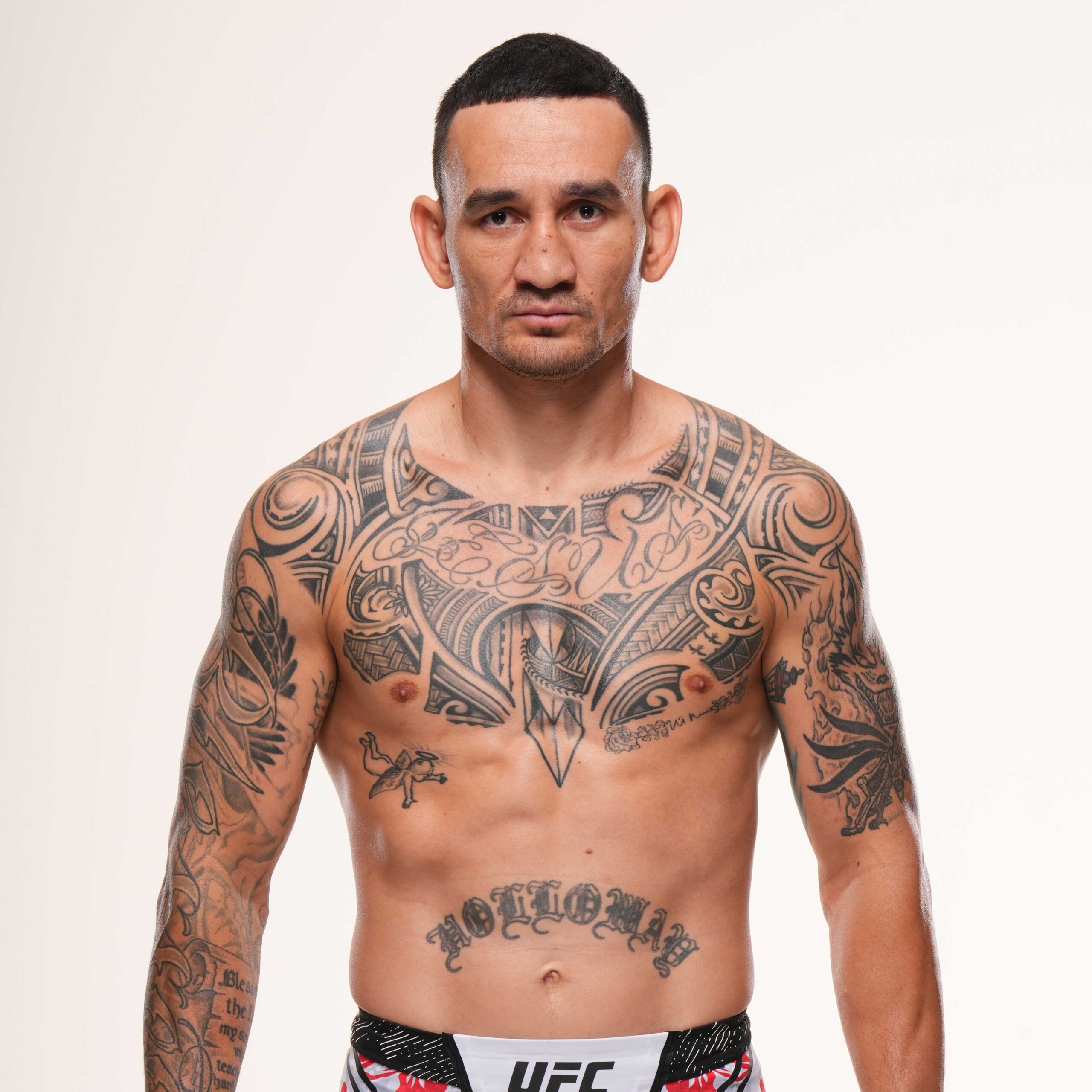 Max Holloway First Surname Tattoo on Stomach Max Holloway tattoos: The surname tattoo across his stomach, his first tattoo at 17