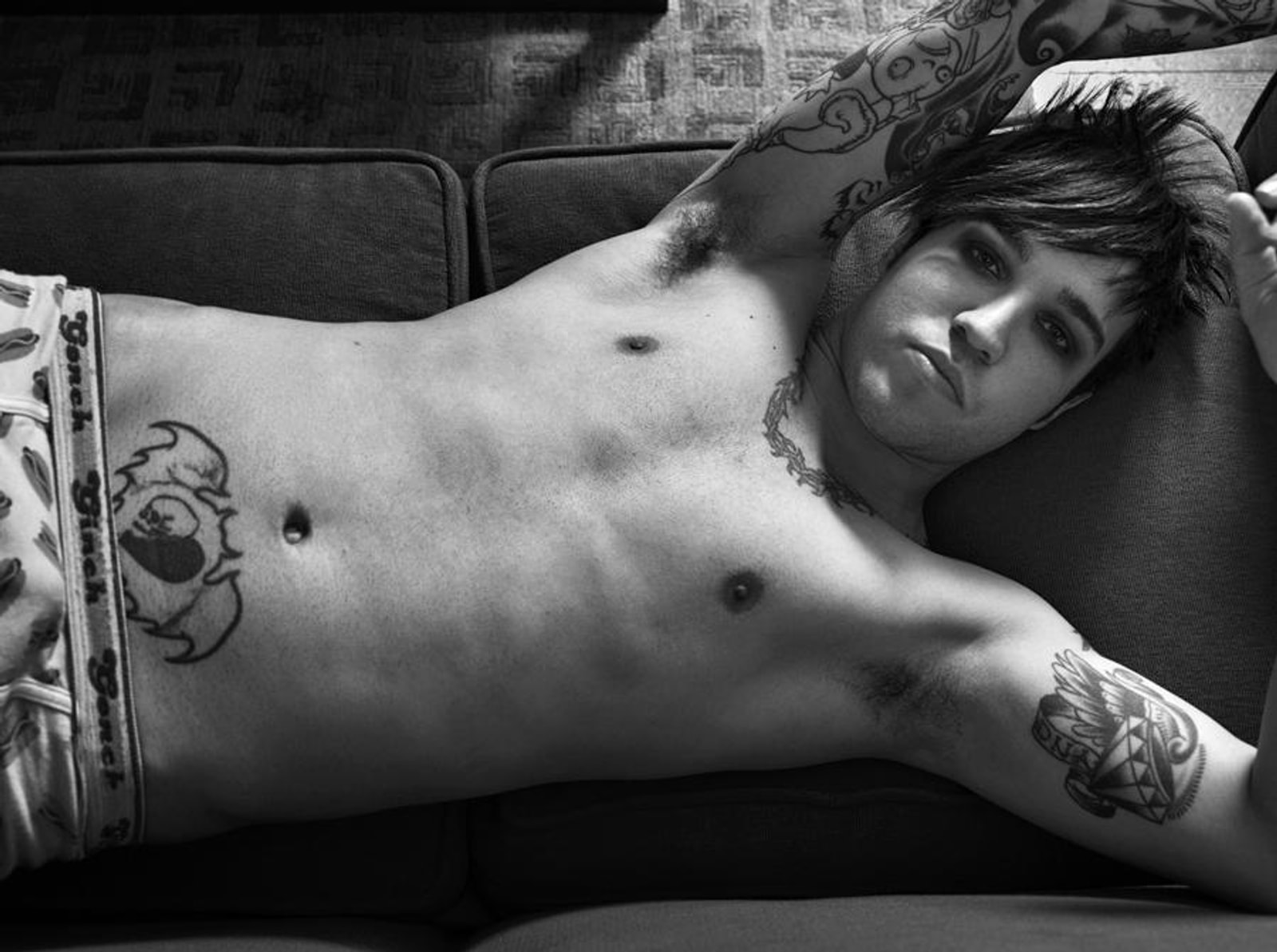 Pete Wentz barbed wire and body tattoos
