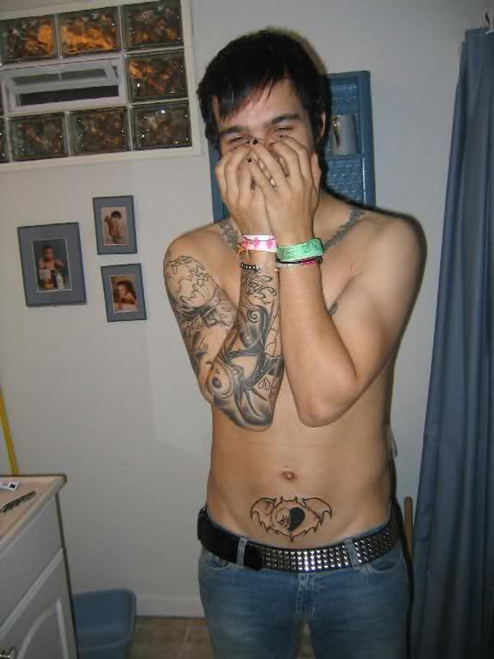 Pete Wentz bat and heart tattoo