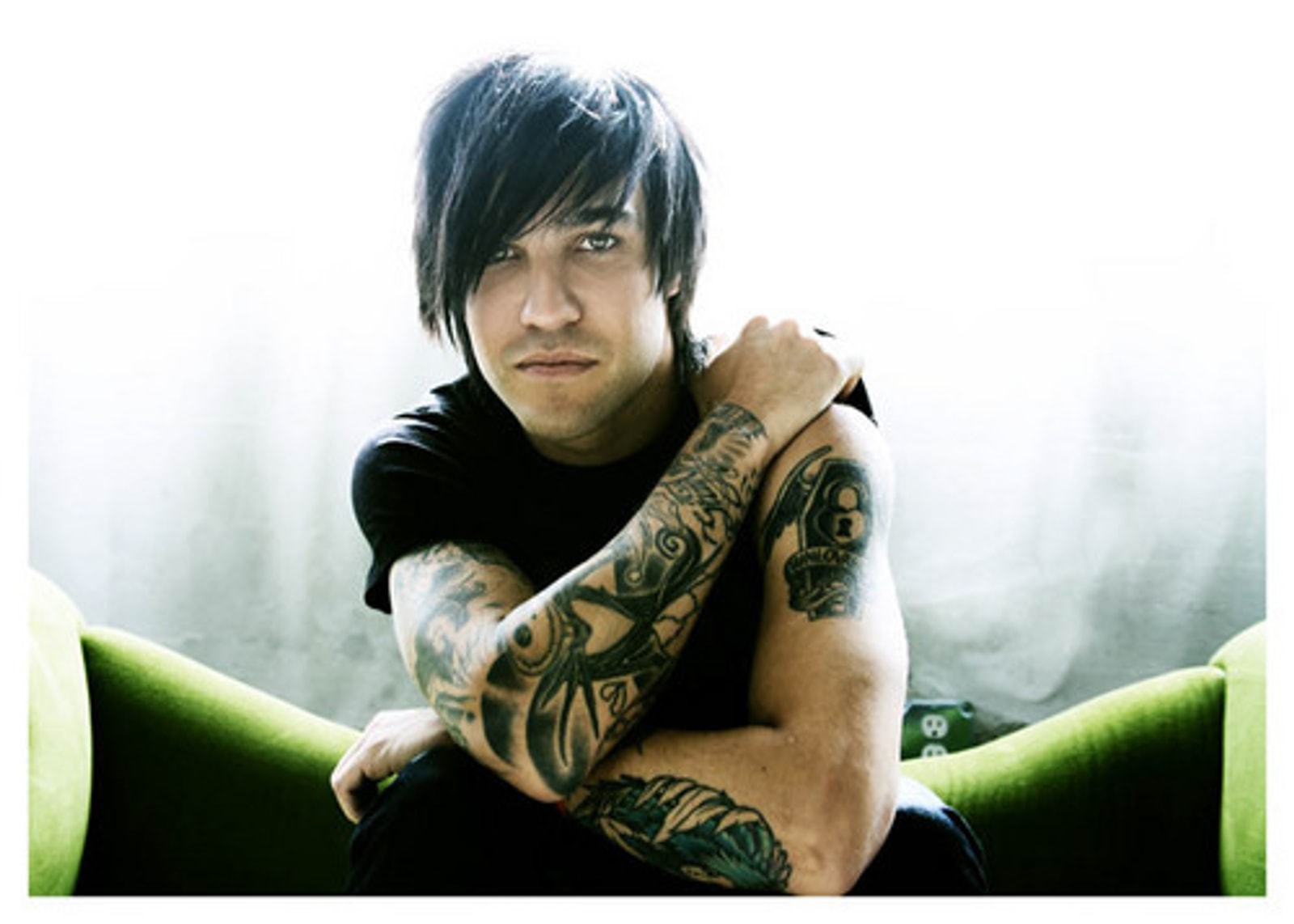 Pete Wentz keyhole and wings tattoo
