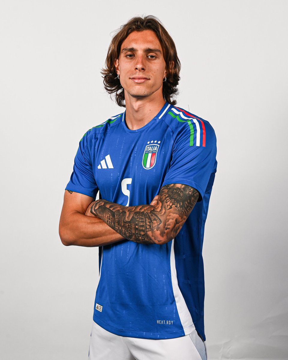 Riccardo Calafiori Genuine tattoo photograph used beside the section about what the match photos reveal about the sleeve. Riccardo Calafiori tattoos: Genuine tattoo photograph used beside the section about what the match photos reveal about the sleeve.