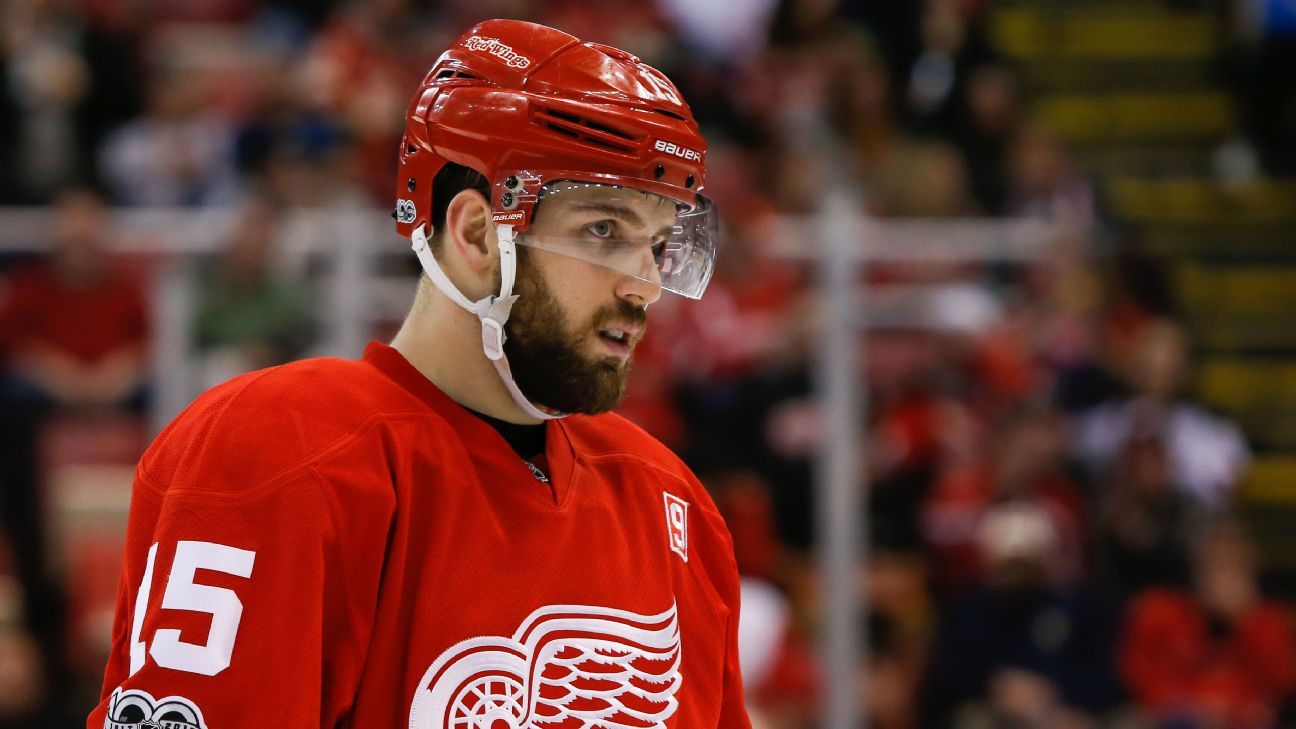 Riley Sheahan contextual celebrity photo; not tattoo evidence Riley Sheahan in a contextual photograph: contextual celebrity photo; not tattoo evidence; not tattoo evidence