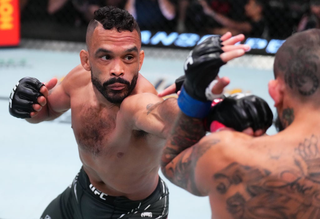 Rob Font in a contextual photograph: A different angle against Marlon Vera; not tattoo evidence
