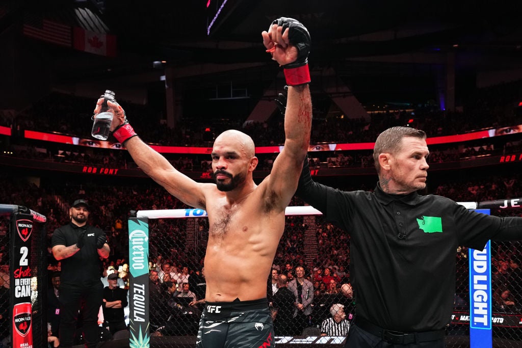 Rob Font in a contextual photograph: The result in Seattle; not tattoo evidence