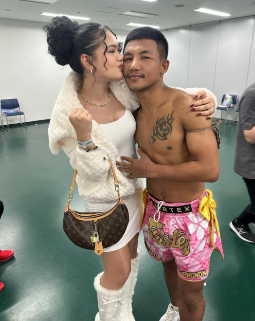 Rodtang Jitmuangnon tattoos: Chest and shoulder tattoos in a separate portrait