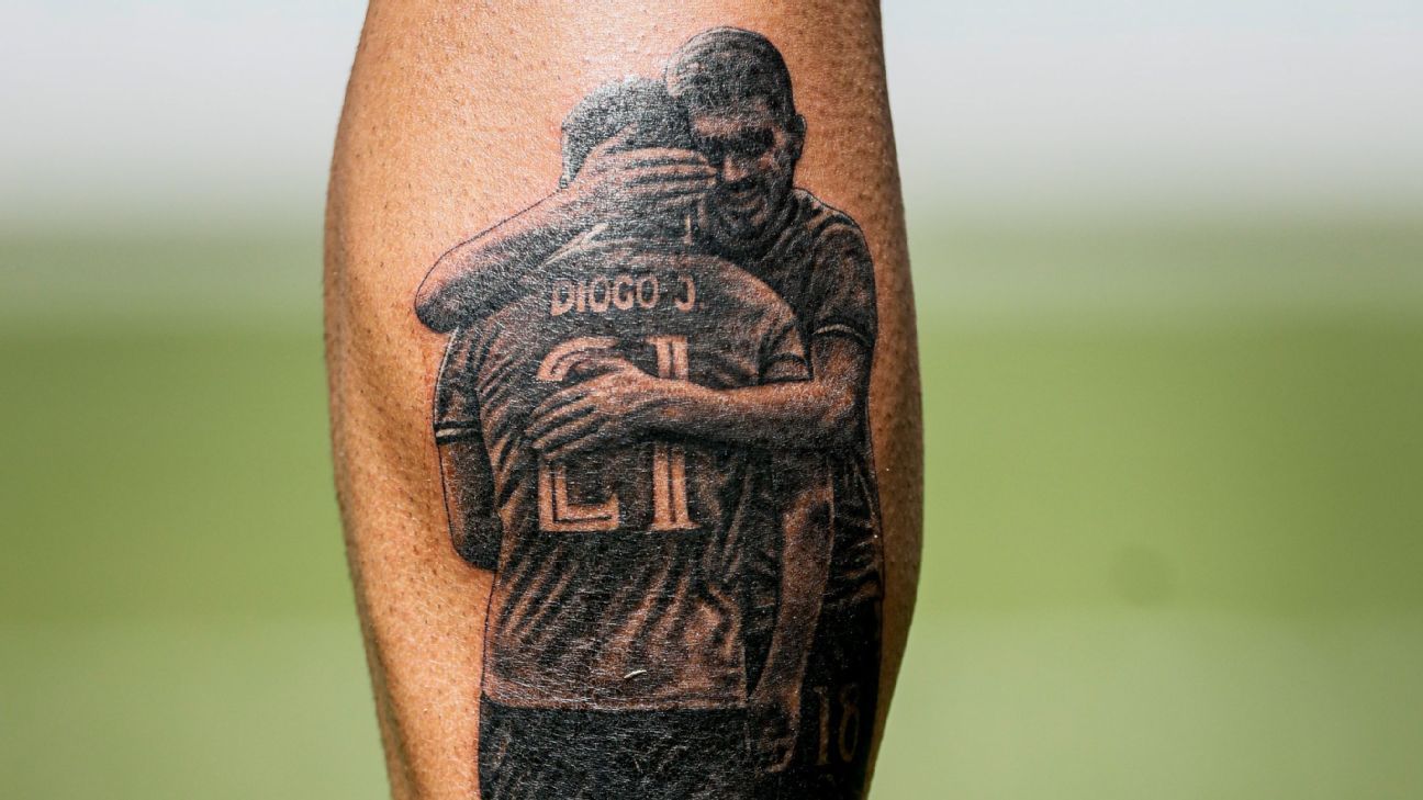 Rúben Neves Diogo Jota embrace memorial tattoo Rúben Neves tattoos: The Diogo Jota memorial tattoo on his leg