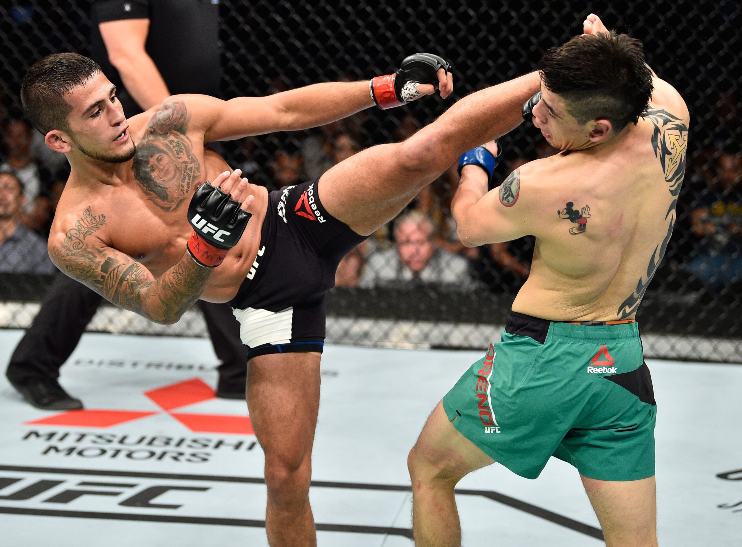 Sergio Pettis The patterned work on his right arm Sergio Pettis tattoos: The patterned work on his right arm