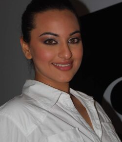 Sonakshi Sinha Tattoos: The Matching Lifeline Design with Zaheer Iqbal