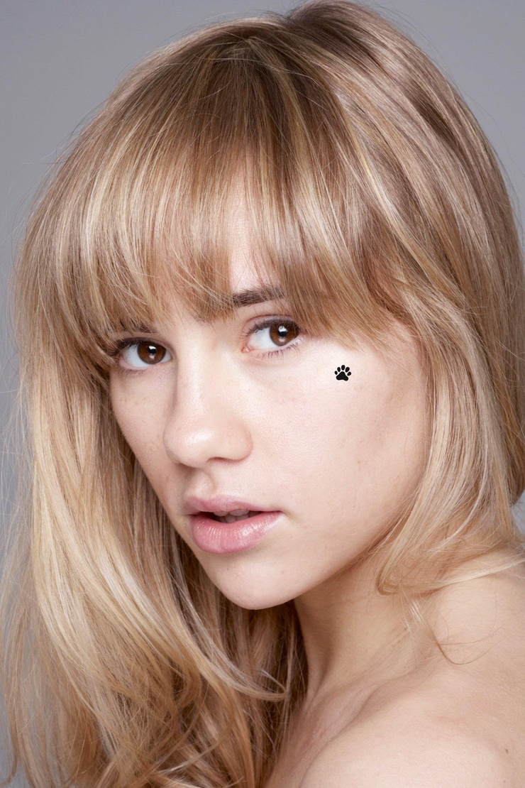 Suki Waterhouse tattoos: inline tattoo reference