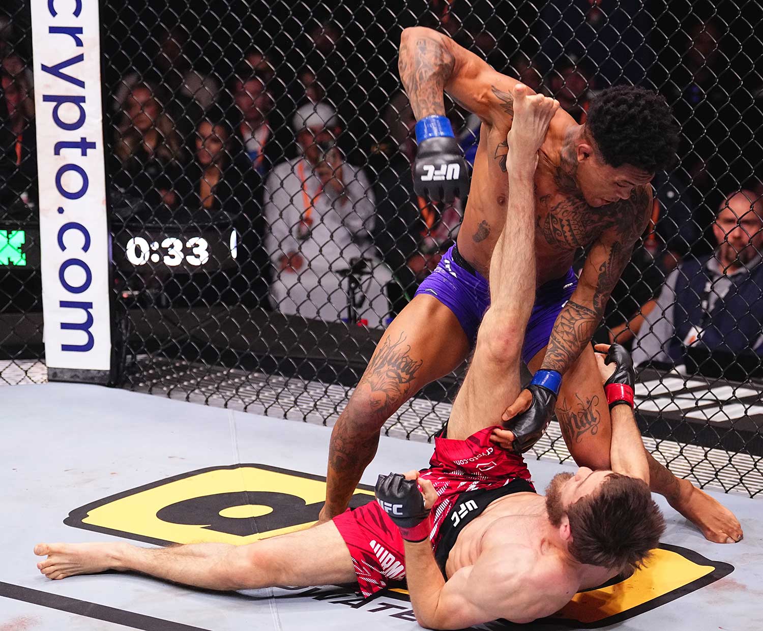 Vinicius Oliveira tattoos: Leg lettering and lower-leg tattoos