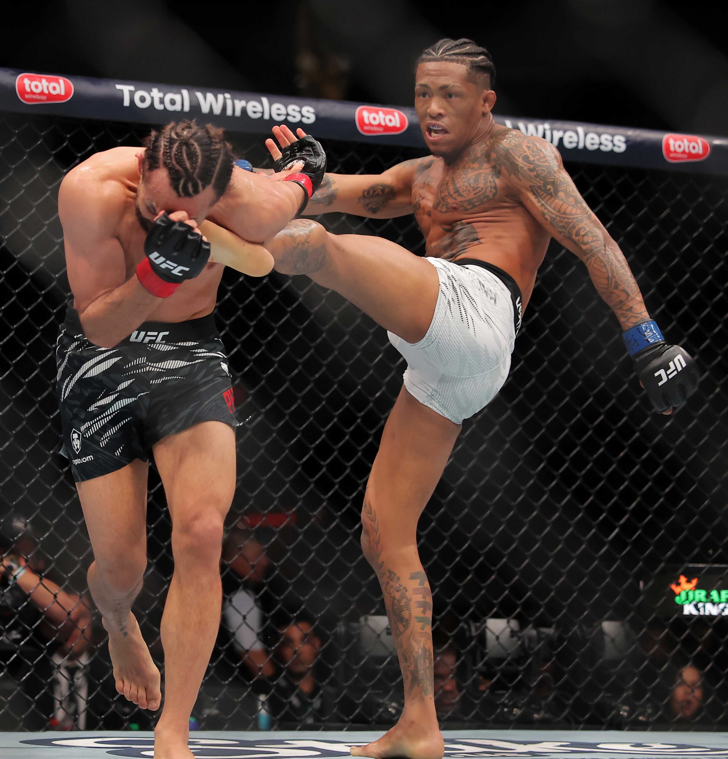 Vinicius Oliveira tattoos: The patterned left-arm sleeve