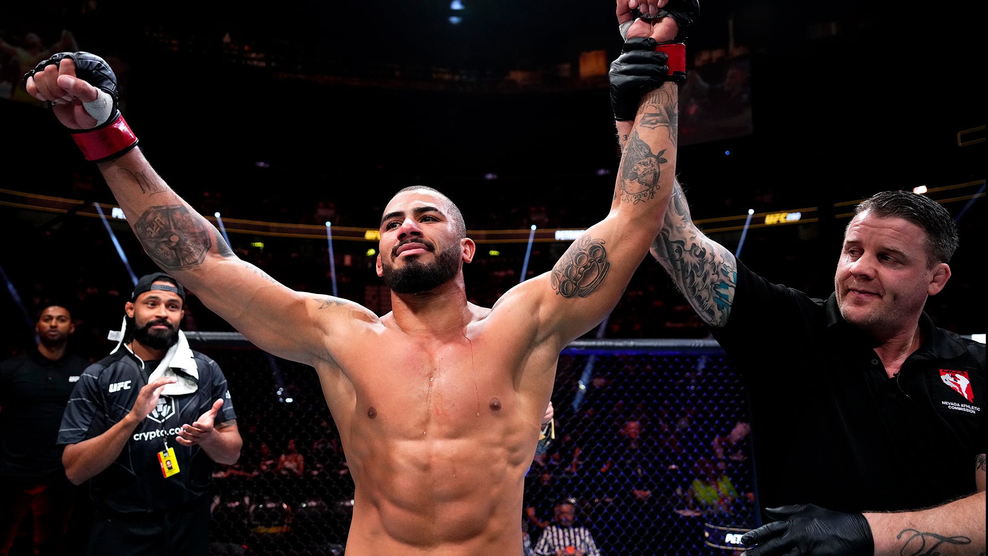 Vitor Petrino tattoos: The knuckle-shaped tattoo inside his left arm